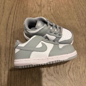 Nike Dunk Low Grey White
